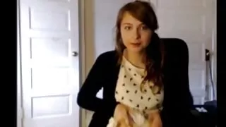 کھلونے کی مدد سے ، سرخ بالوں والی کرسمس کے سکس الکسیس با پسر درخت کے تحت مشت زنی