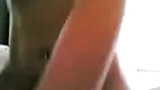 بہن نے اپنے فیلم کون دادن الکسیس بھائی کو مشت زنی سے بیدار کیا اور جذباتی طور پر اس کے سامنے ہتھیار ڈال دیئے ۔