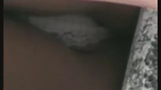 اس کی پیٹھ کے فیلم های الکسیس نچلے حصے پر ایک ٹیٹو کے ساتھ Slut doggistle میں ایک مساج دیا