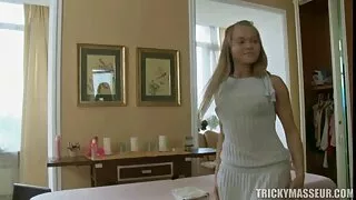 Busty آبنوس سکس الکسیس برازرس لڑکی ایک پاگل ڈبل دخول ہے